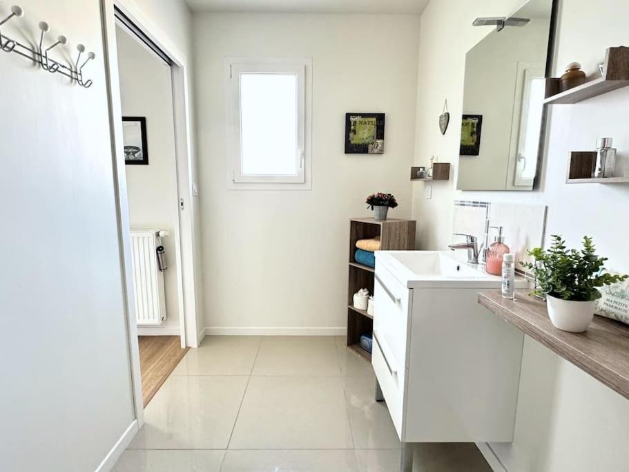 La Maison Bleue - Plain-Pied Proche Plages Et Caen Rosel Exterior photo